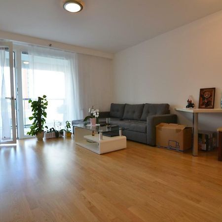 Apartment With Parking On Premise Viyana Dış mekan fotoğraf