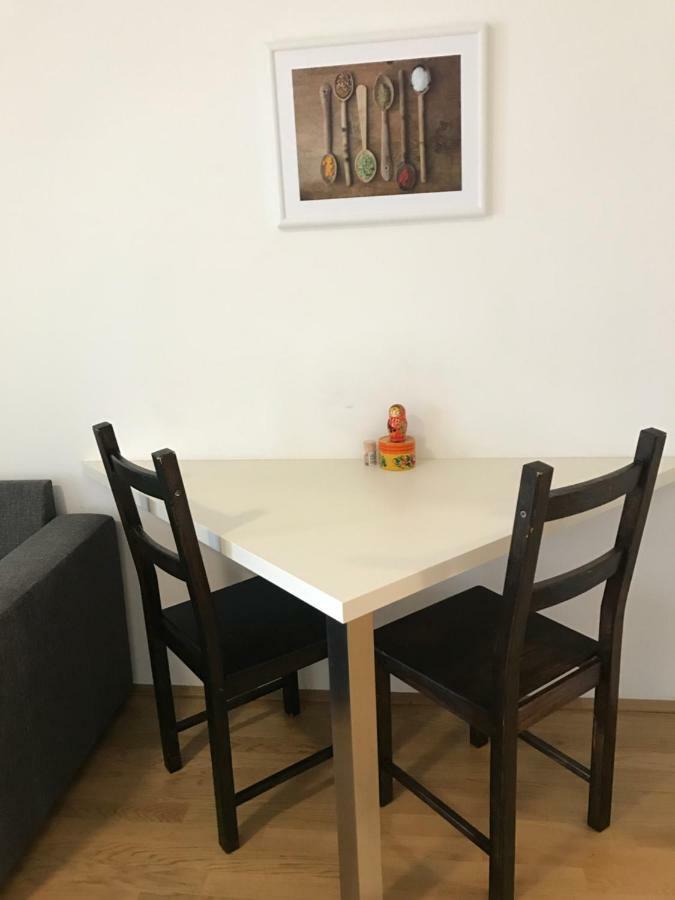Apartment With Parking On Premise Viyana Dış mekan fotoğraf