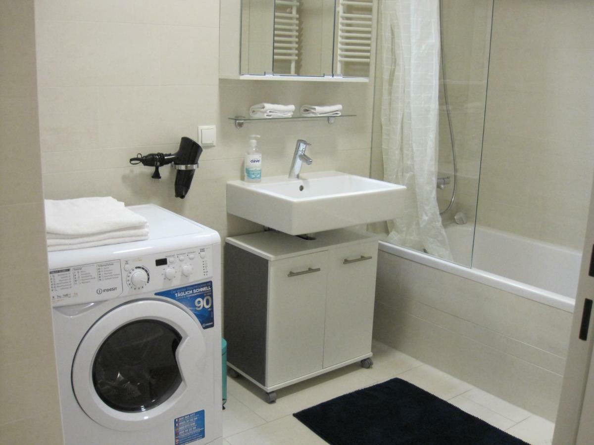 Apartment With Parking On Premise Viyana Dış mekan fotoğraf