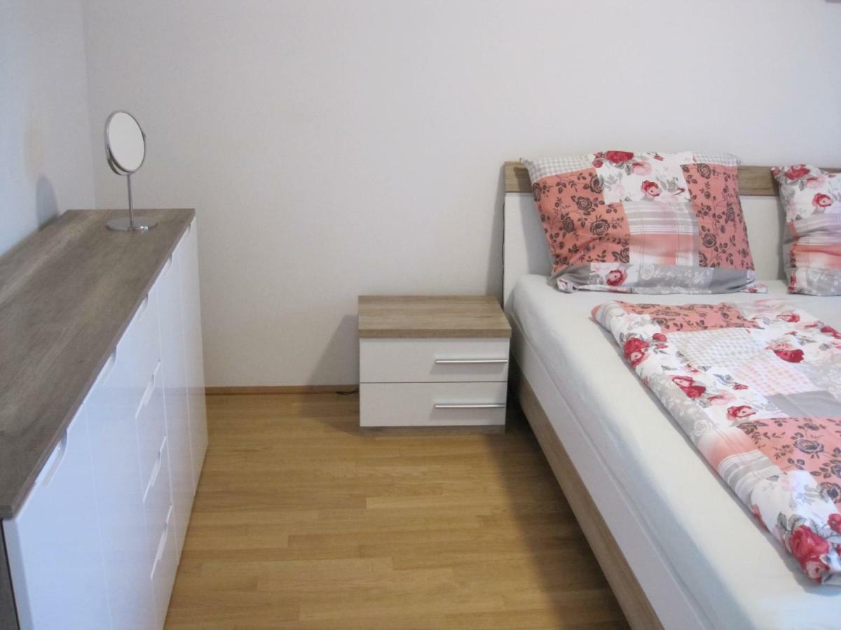 Apartment With Parking On Premise Viyana Dış mekan fotoğraf